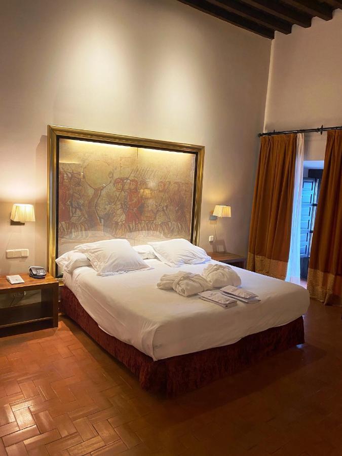 Parador De Trujillo Εξωτερικό φωτογραφία