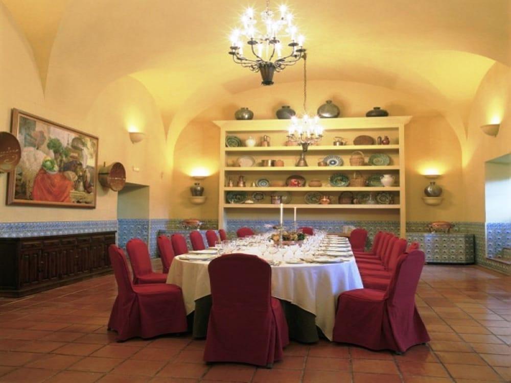 Parador De Trujillo Εξωτερικό φωτογραφία